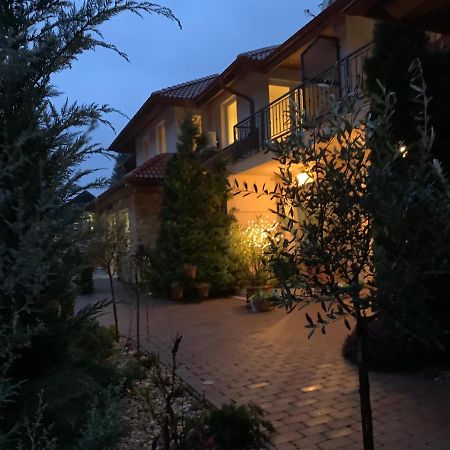 Andi Apartman Hévíz Exterior foto