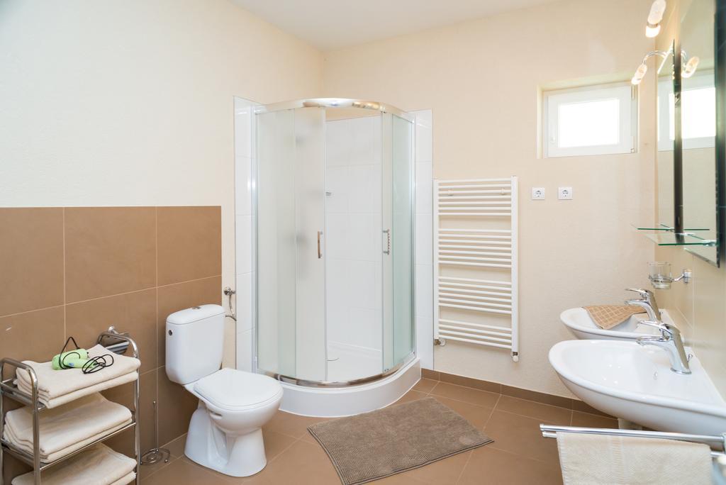 Andi Apartman Hévíz Exterior foto