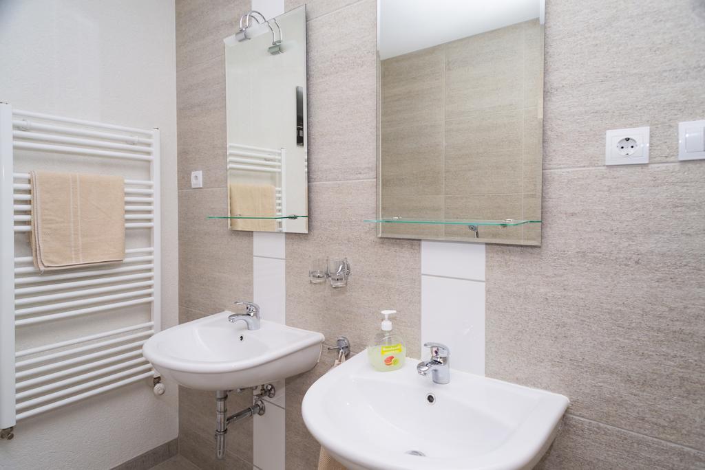 Andi Apartman Hévíz Exterior foto